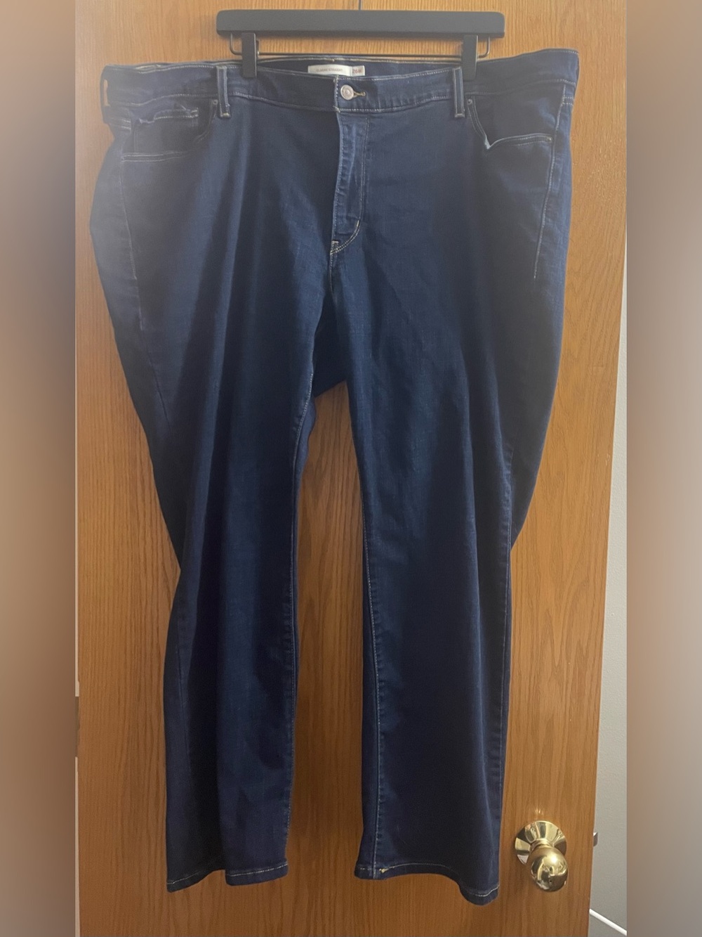 Levi's Womens Jeans 26W Blue Denim Straight Leg Stretch Plus Size Dark Wash